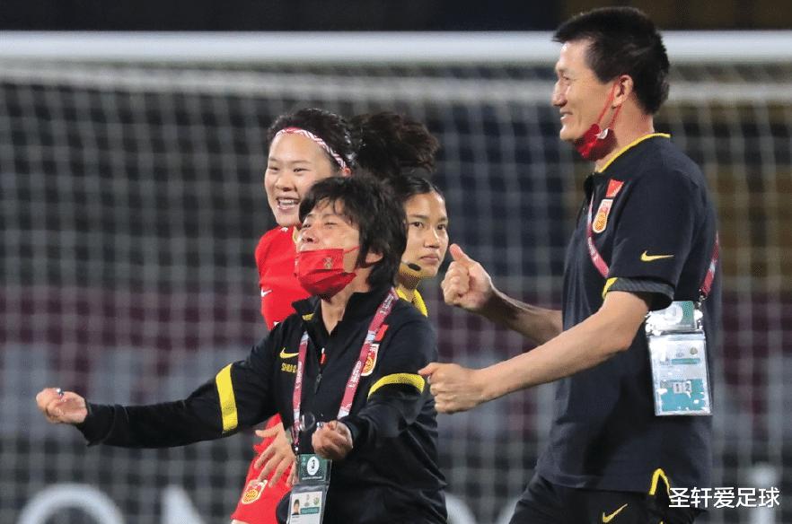 从4-0到1-1！中国女足世界杯对手爆冷，遭空门戏耍，水庆霞有戏了(13)