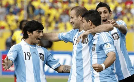 阿根廷南美两强之一，老马之后无大赛命？(1)