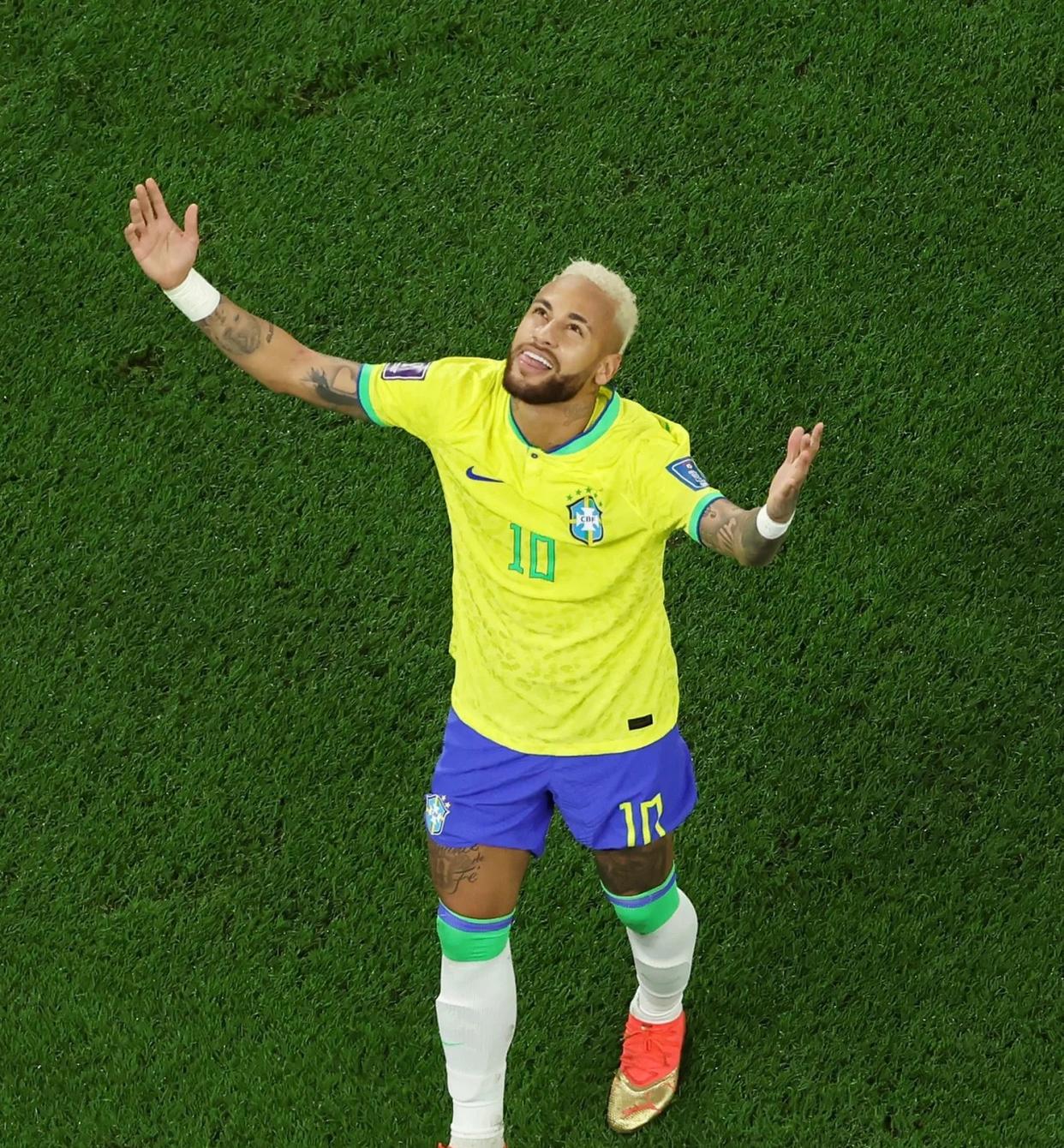 巴西进球后跳舞！真的是不尊重韩国？内马尔的举动，满满的感动(2)
