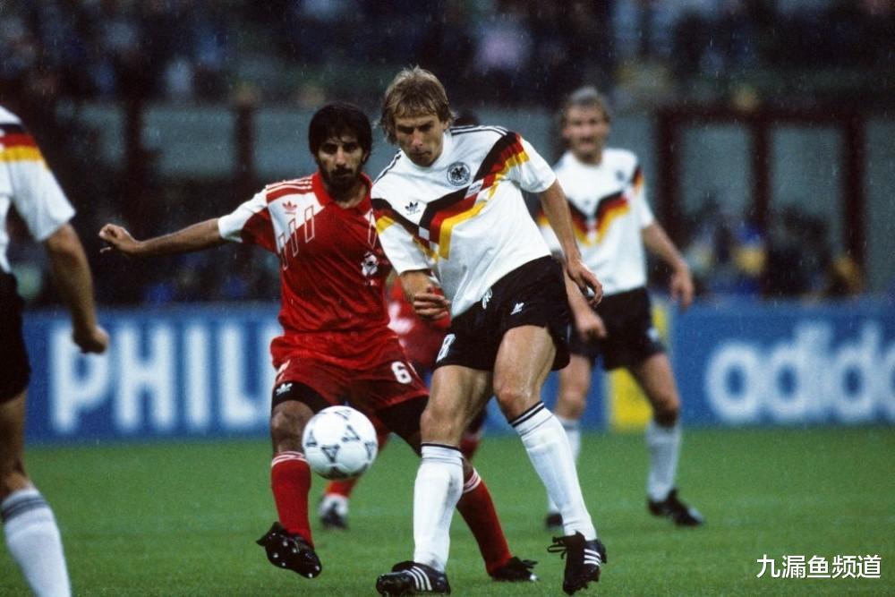 1990年世界杯：阿联酋挤掉国足成功入围，第二轮遭遇惨案(1)
