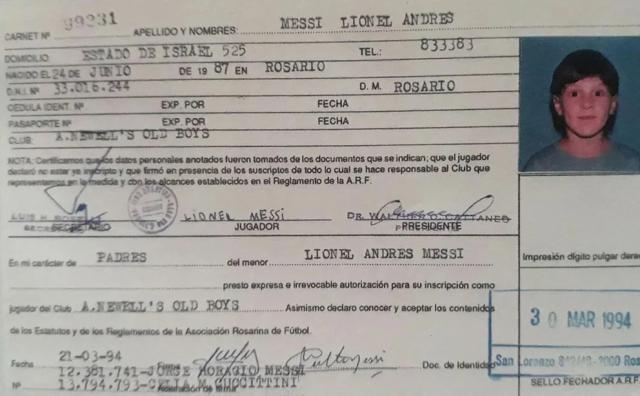 梅西1994年3月初到纽维尔老男孩的注册证曝光！