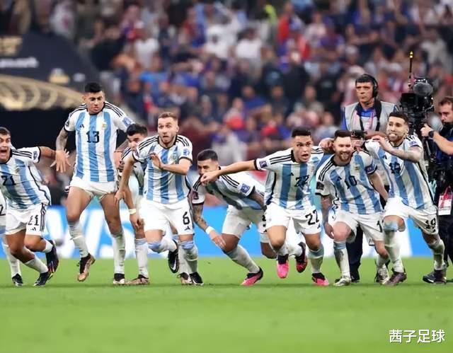 从一开始就有问题？记者：阿根廷第一场比赛踢沙特就有争议点球(3)