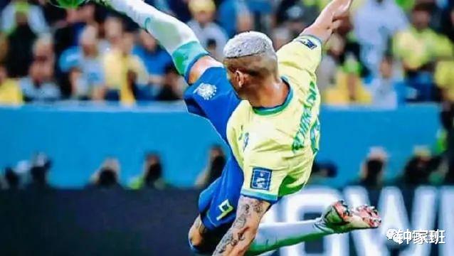 里沙利松倒钩射门成本届世界杯最佳进球 巴西人终获一奖