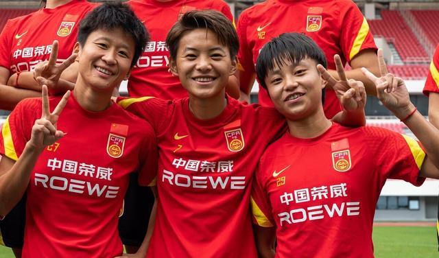 中国女足将派两支球队参加世界杯，创造历史，球迷：下届去四支！(2)
