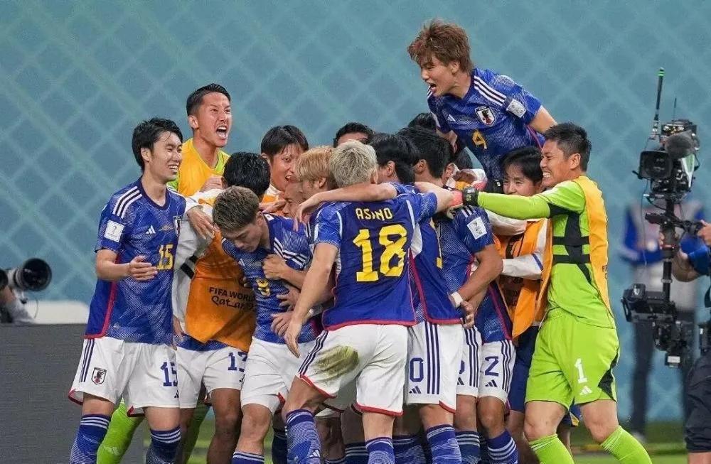 痴人说梦？日本队主帅表态，2026年要拿世界杯冠军，国足难出线