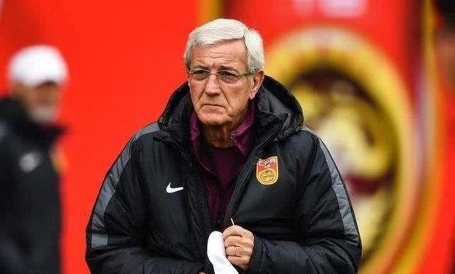 里皮再次爆料：中国男足主教练就是摆设！(2)
