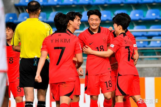 一场0-0让中国男足没有退路！极端情况：拿下小组第一，日本6分出局
