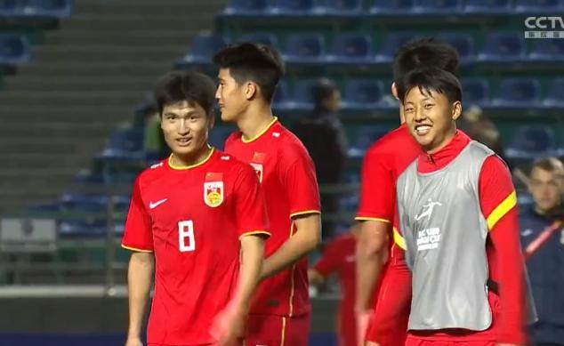 积分榜：日本2-1利好，U20中国男足平局仍晋级，艾菲尔丁发言冷静