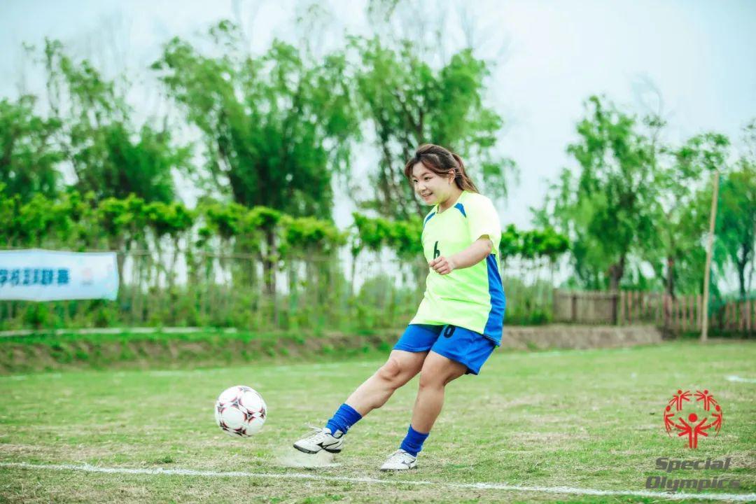 特奥足球队首次在上海乡村开赛，首设女子赛事推进融合发展(6)