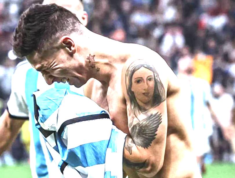 他是阿根廷最稳重的球员，站上点球位置，球迷已经开始提前庆祝(4)