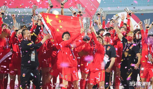 1-0！中国女足双子星创历史，携手挺进决赛，距离夺冠仅一步之遥(14)