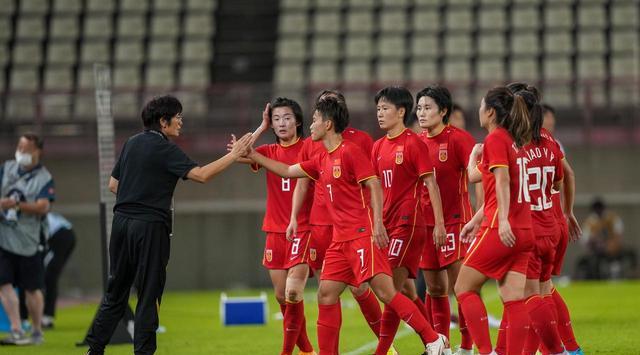 中国女足赢过美国女足吗？赢过一次友谊赛却不光彩！(4)