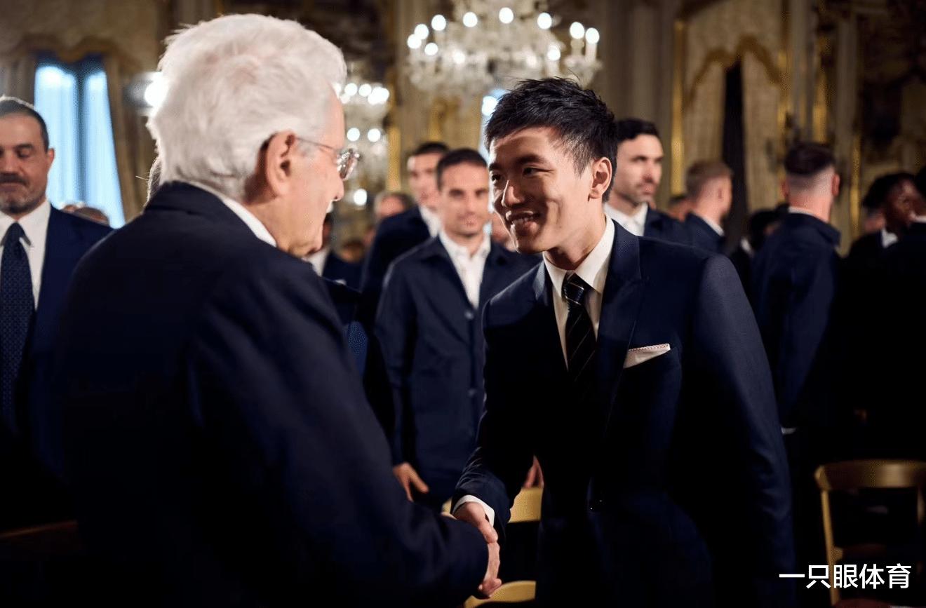 这排面！意大利82岁老总统接见国米，张康阳帅气出席，冲击双冠(2)