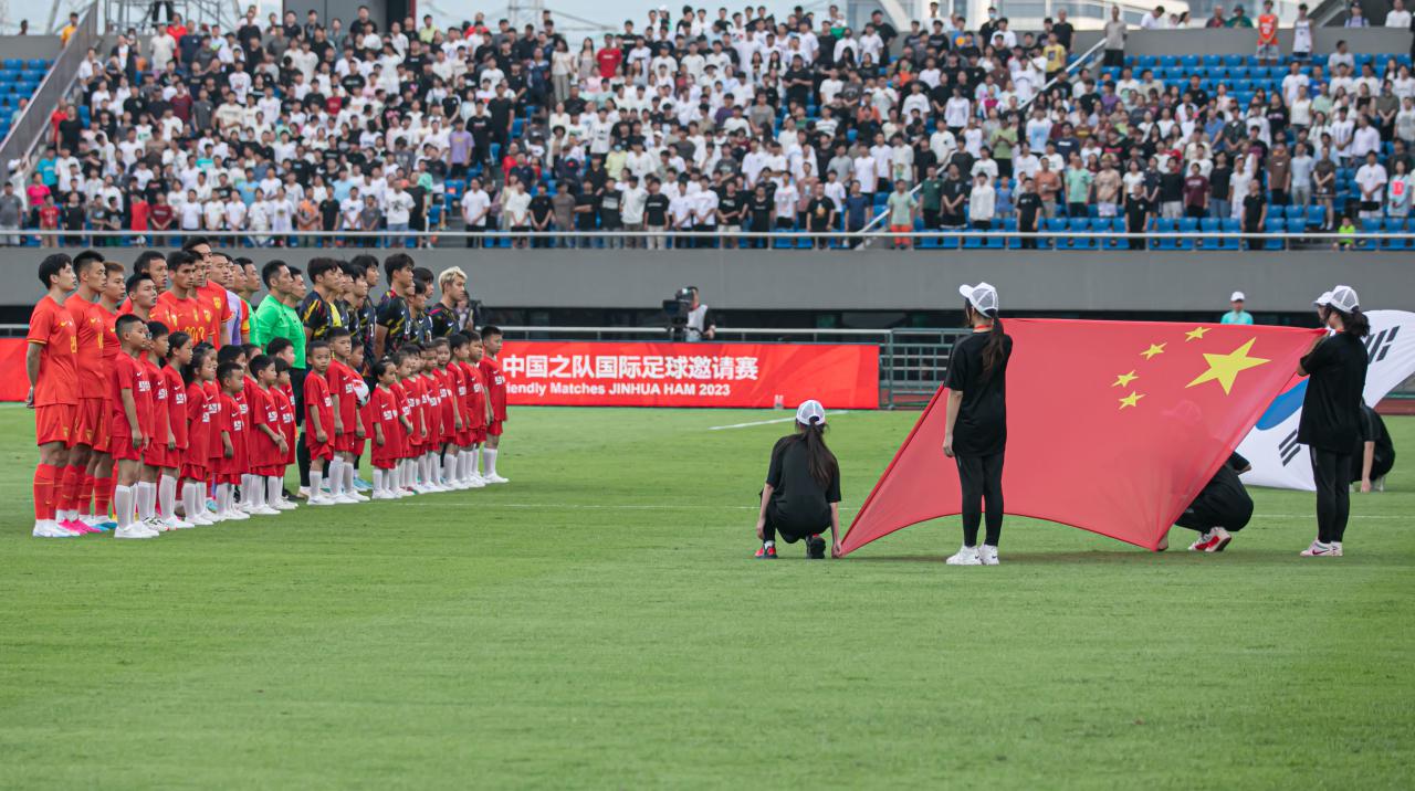 “亚运版”中韩对抗赛首回合 中国男足亚运队不敌对手