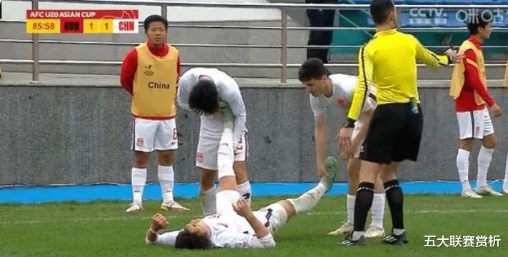 真敢说！国足主帅助教：中国球员70分钟后，体能就开始下降(5)