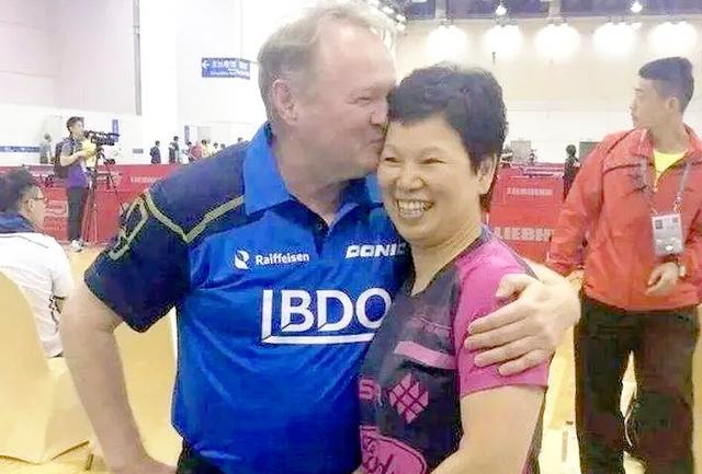 祝福！女乒世界冠军迎60岁生日：曾是蔡振华的队友，至今仍不退役(2)
