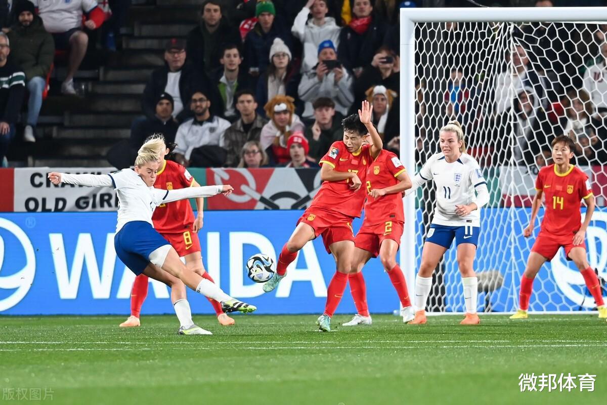 中国女足1-6不敌英格兰，小组遗憾出局，比赛技战术都有严重问题(2)