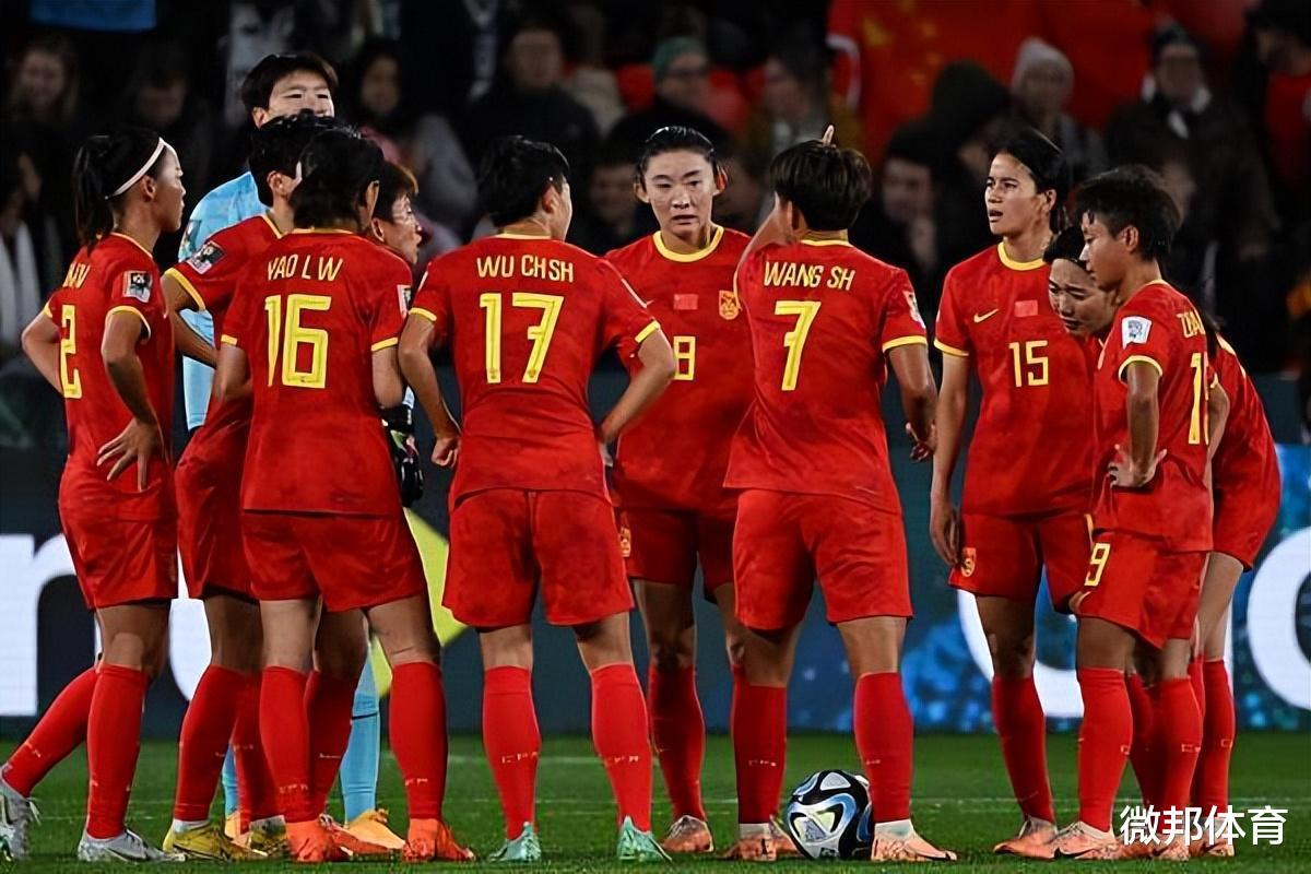 中国女足1-6不敌英格兰，小组遗憾出局，比赛技战术都有严重问题(4)