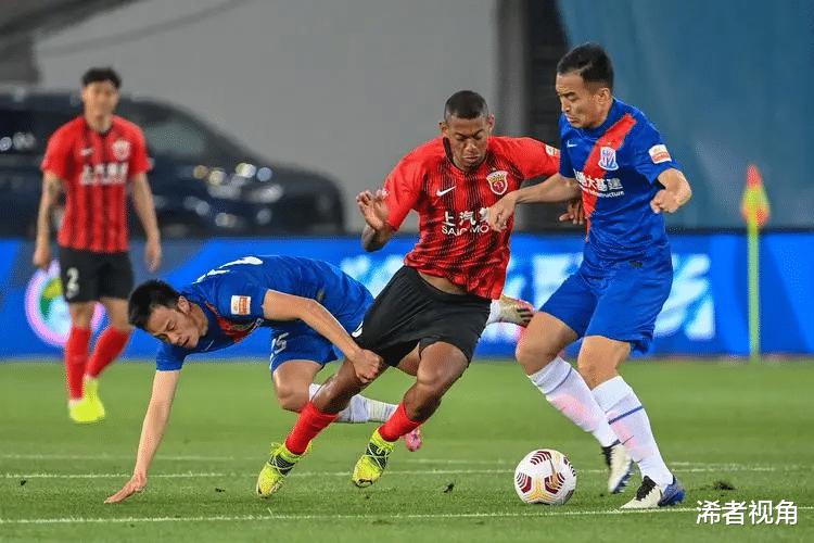 突发！上海媒体点评中国足球引爆争议，球迷吐槽：真是个笑话(4)