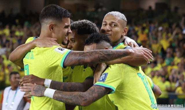 世预赛巴西5比1胜玻利维亚，内马尔打入两球，巴西的防守有点差