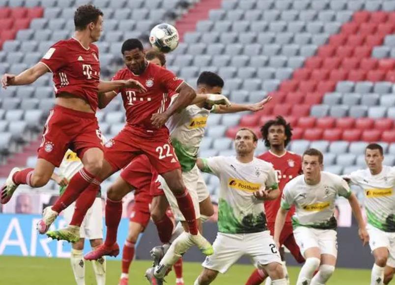 拜仁慕尼黑队以3-0的比分轻松战胜了凯尔特人(1)