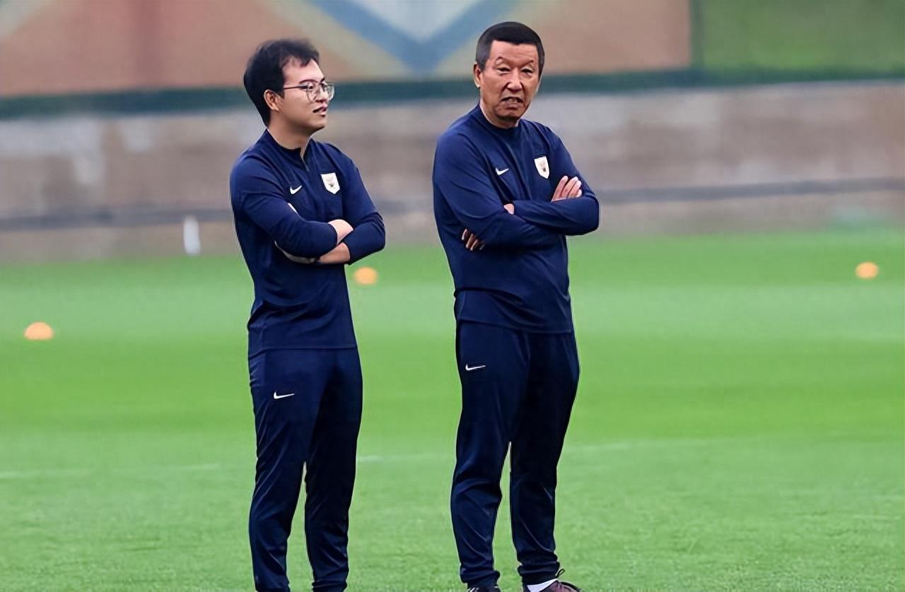 韩国传奇教头崔康熙 能否获得本赛季中超最佳教练的称号