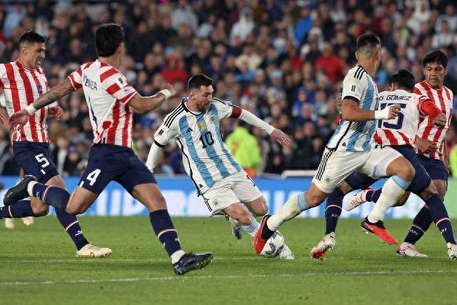 世预赛：阿根廷战秘鲁追四连胜，巴西做客乌拉圭力争反弹(3)