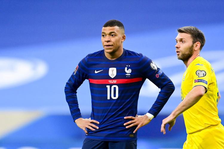 法国足球之光：姆巴佩戴帽，吉鲁惊天倒钩，14-0创队史纪录