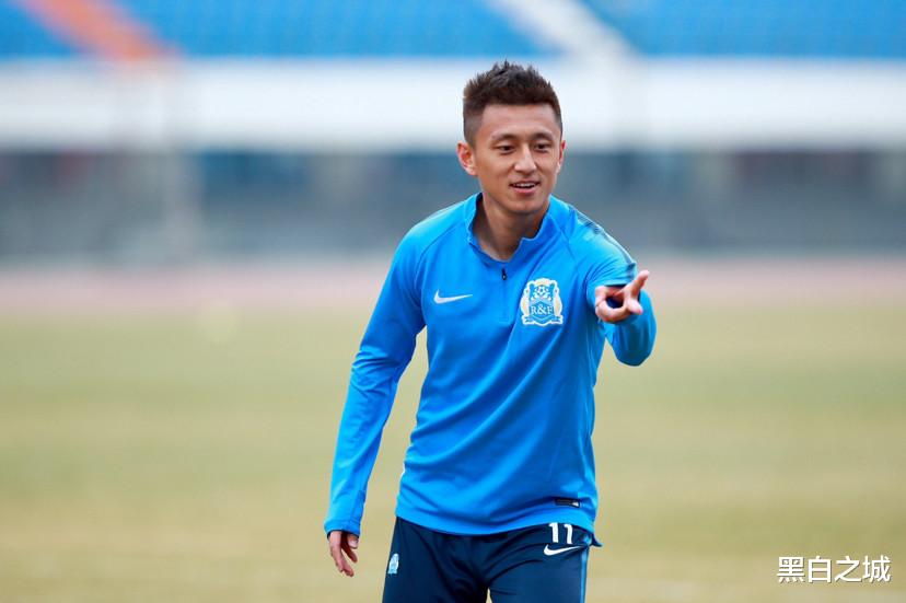 祝福！中国男足32岁球星归来，曾是里皮意中人，有望重返中超(1)