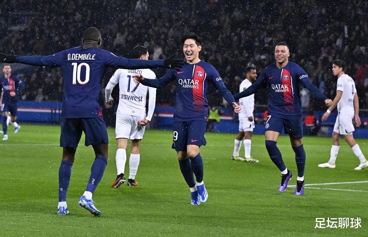 2-0！巴黎成功卫冕：11年豪夺10冠，姆巴佩111球创历史，韩国国脚破门(3)