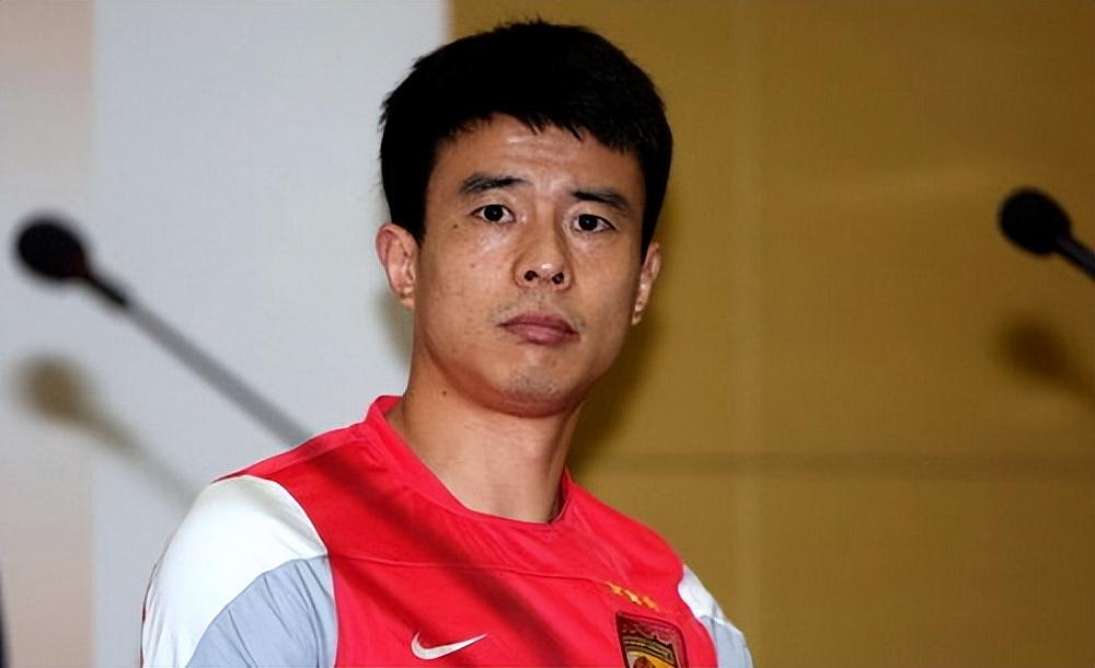 对标申花的谢晖 上港也邀请自己功勋 充当助理教练(4)