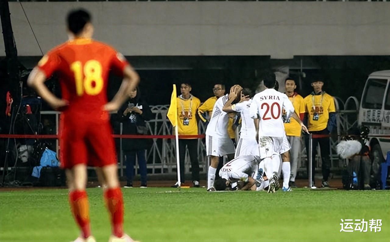 中国足球改革30年，为何越改越差？真是踢球孩子少的问题？