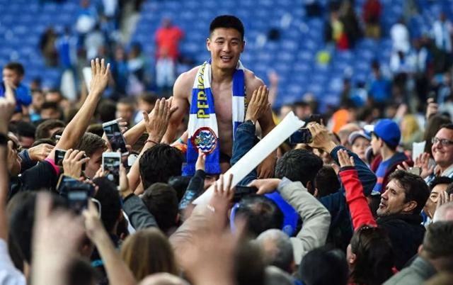 盘点最成功的中国留洋球员，武磊上榜，第一名入选英格兰名人堂(1)