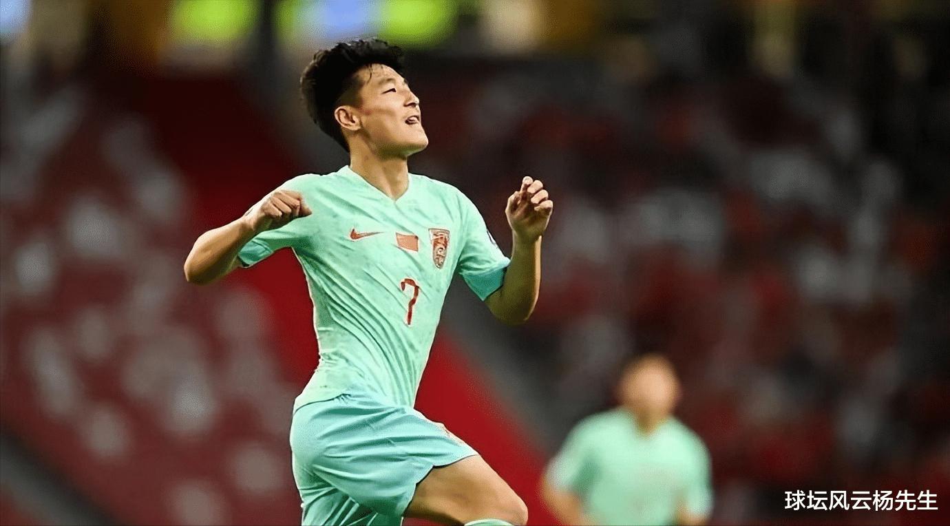 35场18球！武磊对决新加坡，中国队这次能否再创奇迹？(2)