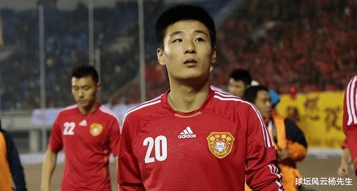 35场18球！武磊对决新加坡，中国队这次能否再创奇迹？(4)