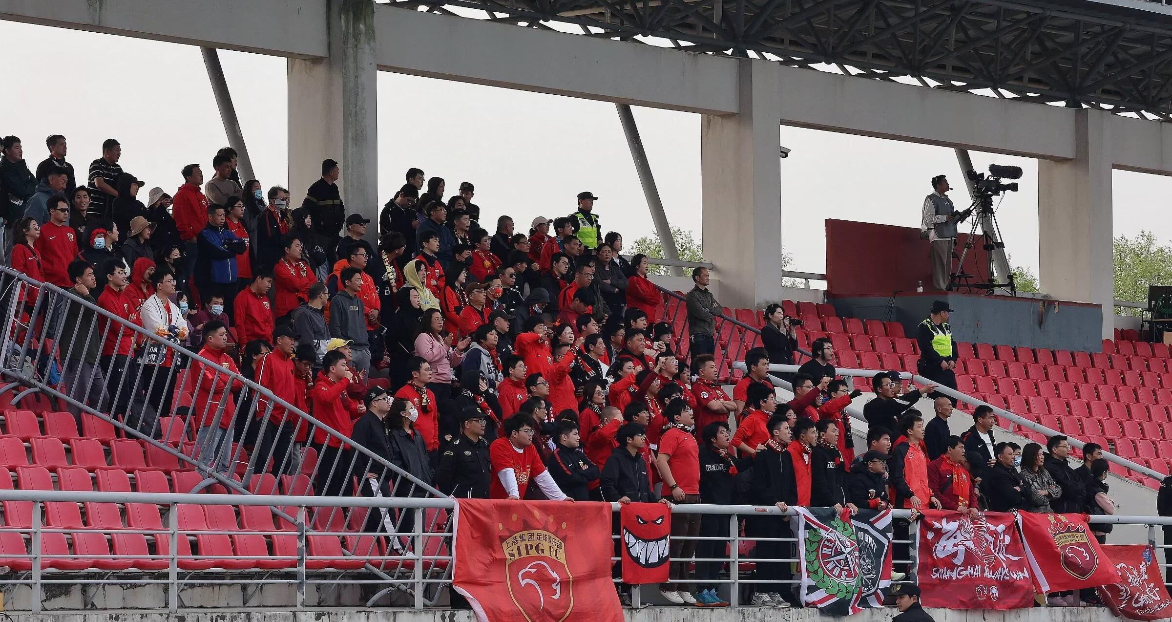 中乙积分榜：广州豹、陕西联合分别领跑，湖南湘涛1-0赛季首胜(6)